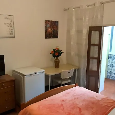 Homestay Bedroom Orange