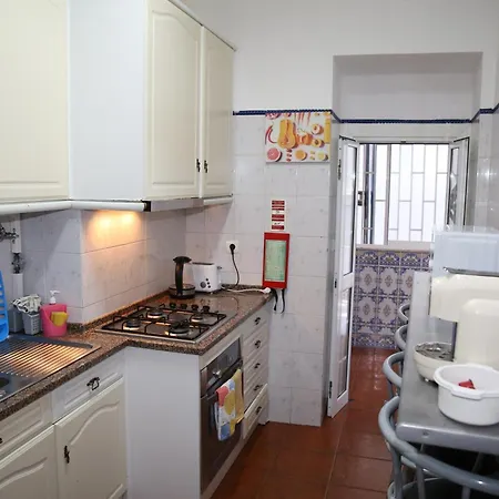 Bedroom Orange منزل للإقامة