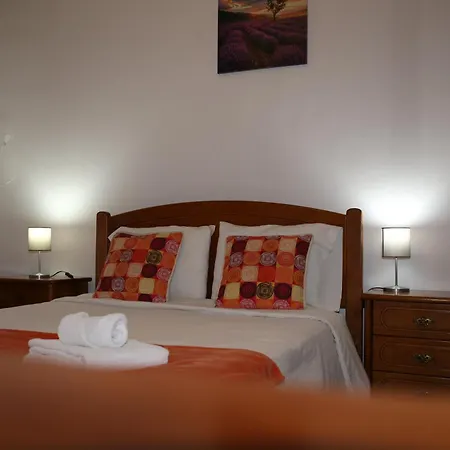 Homestay Bedroom Orange